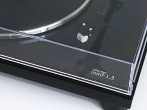 Music Hall MMF-1.3 turntable, piano black - detail